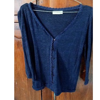 PRELOVED jaket Rajut NAVY merk Theoria Femme