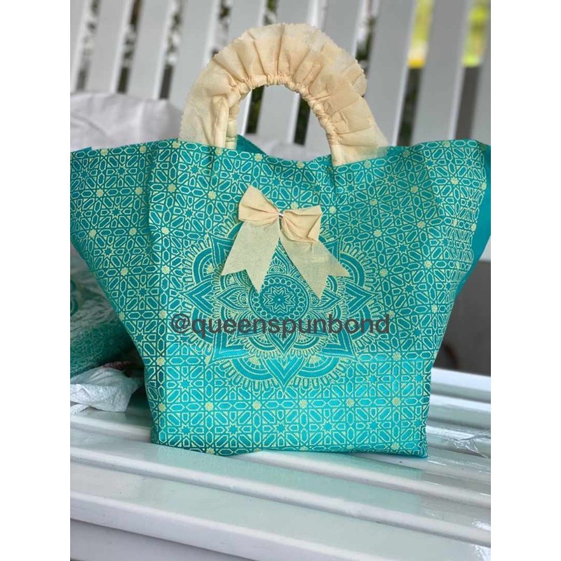 HARGA LUSIN ISI 12 BIJI- TAS HAJATAN RENDA 22x22x30 WARNA NO REQ -BATIK TENGAH