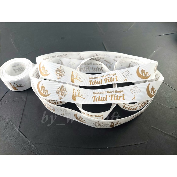 

Pita Idul Fitri -GrossGrain; Putih ;Lebar 3.8 cm Panjang 20 yard
