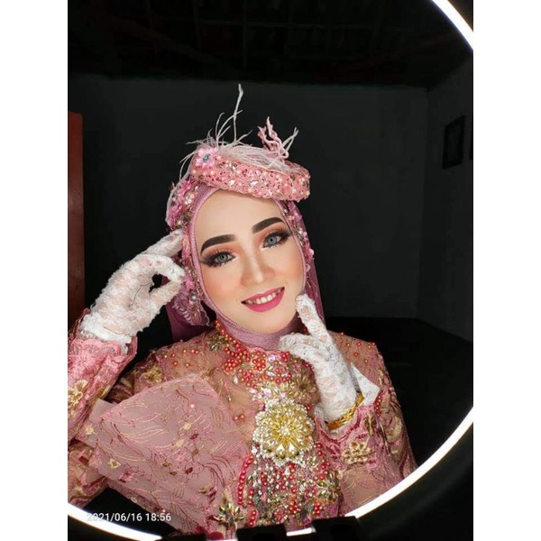 faskintor/ topi / herpis akar untuk pengantin / fation show/ praweding