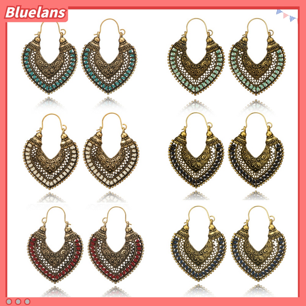 Anting Ukir Bentuk Hati Model Hollow Out Bahan Alloy Gaya Retro Bohemian Untuk Wanita