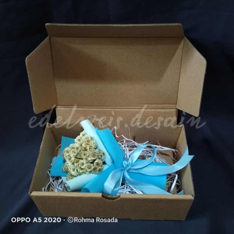 Hampers Gift Buket Bunga Edelweis Untuk Wisuda UlTah Dll TERMURAH