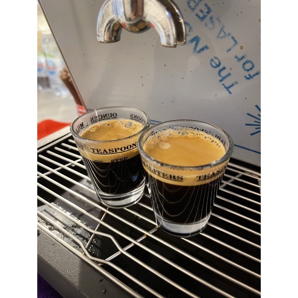 

Gelas