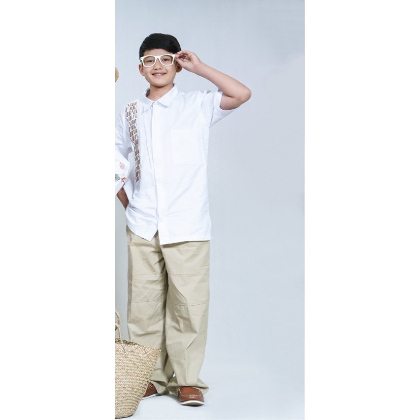 Dannis/ Koko Anak D.nature