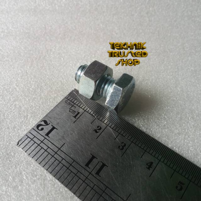 Baud dan  mur galvanis putih satu set m8x15mm kunci 13 untuk rak besi siku lubang