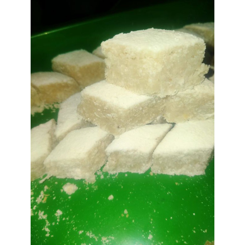 

Kue geplak khas betawi