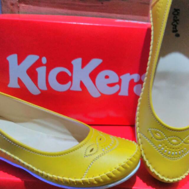 Sepatu kickers