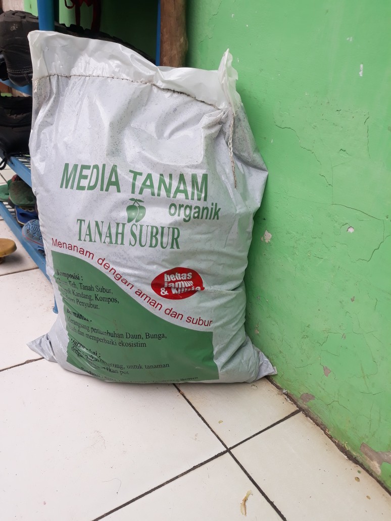 Media Tanam Tanah Subur Organik Berat -/+ 14-15kg Siap Pakai By Gojek/grab