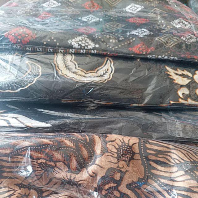 Kemeja Batik Pria Modern Motif Seno Sakty
