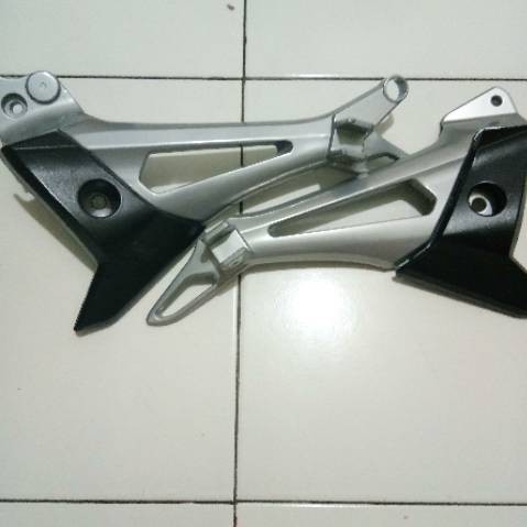 PROMO footstep/dudukan step belakang supra x 125 double disc