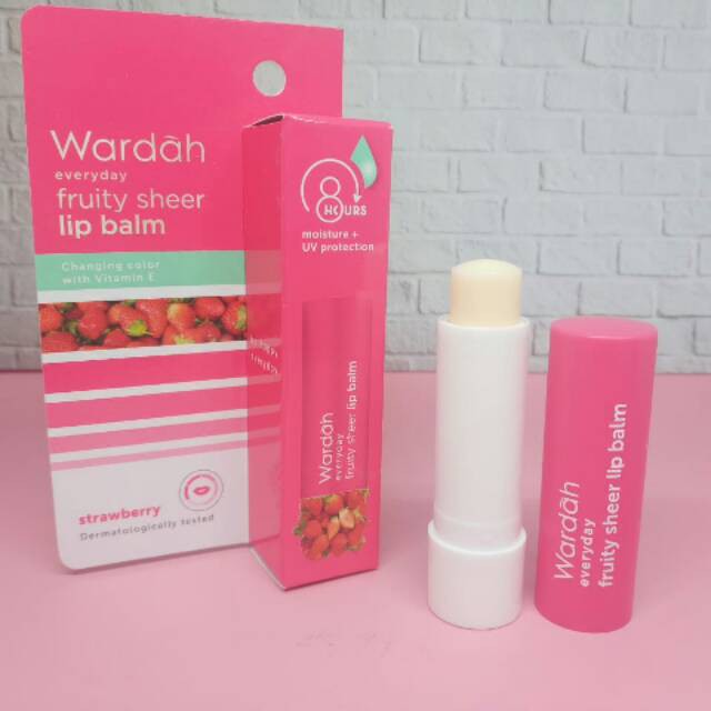 Wardah Everyday Fruity Sheer Lip Balm Stick 4gr