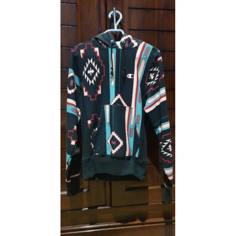 CHAMPION X URBAN OUTFITTERS PULLOVER HOODIE