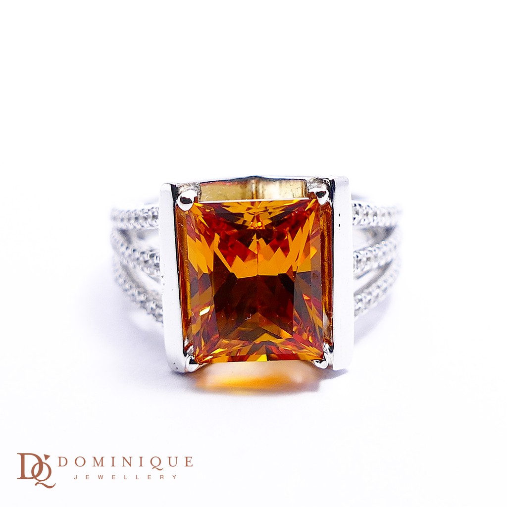 

Dominique Jewellery-Cincin Colour Stone 75% SNI DQC 1582