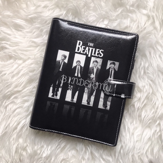 

Binder READY Motif The Beatles Printing Kulit Multiring 20ring A5 26ring B5