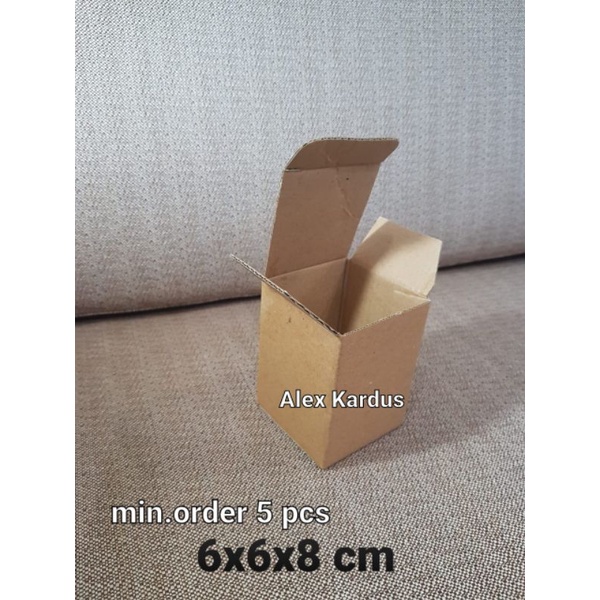 

Kardus Box uk. 6x6x8 cm Kotak Karton Die Cut