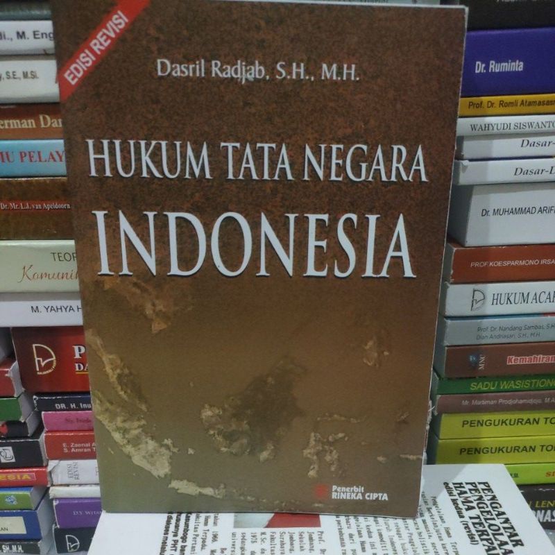 

hukum tata negara indonesia by Dasril radjab