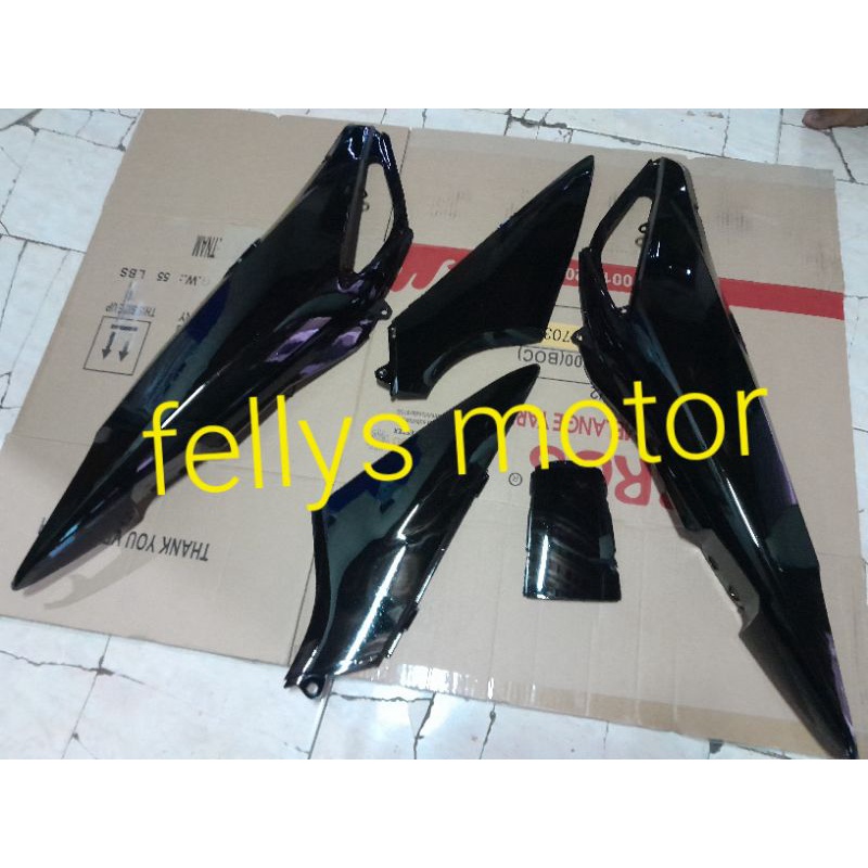 Body Belakang + Bok Aki Motor SUPRA X 125 NEW / SUPRA X 125 BATMAN