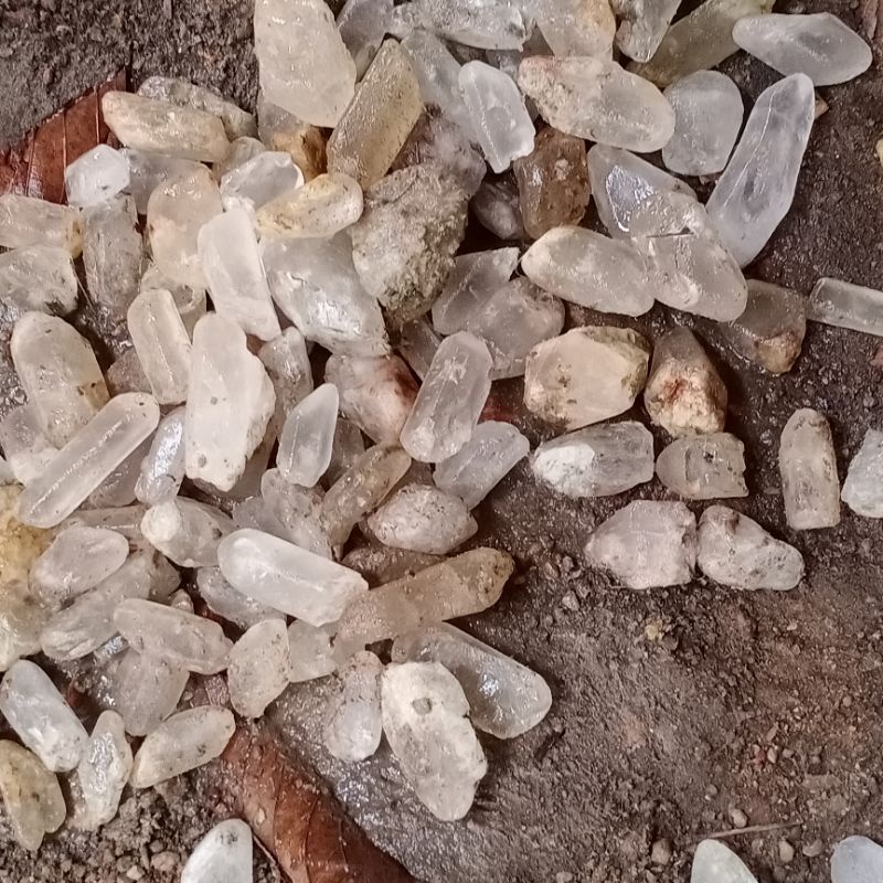 

Bahan kinyang air atau kecubung air asli bangka belitung