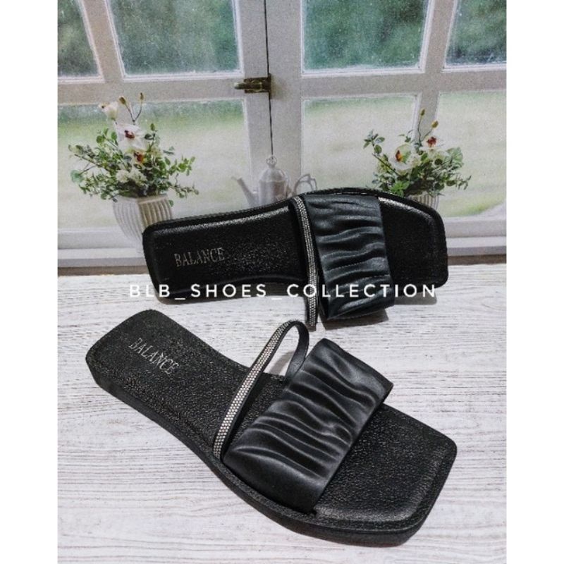 Sandal selop karet wanita Kerut Import Balance