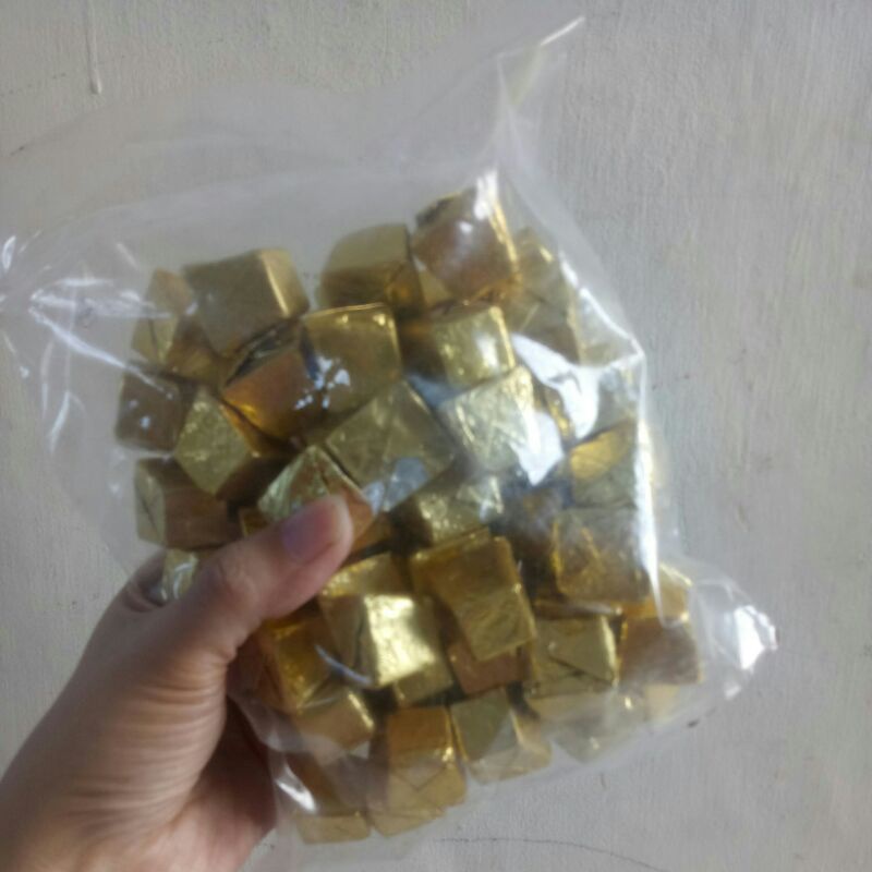 

coklat pyramid 500gr