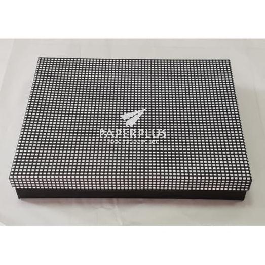 

Premium Product!!! Kotak Kado / Kotak Hadiah / Gift Box Kemeja Kk Kotak Bulat Hitam - Paling Dicari