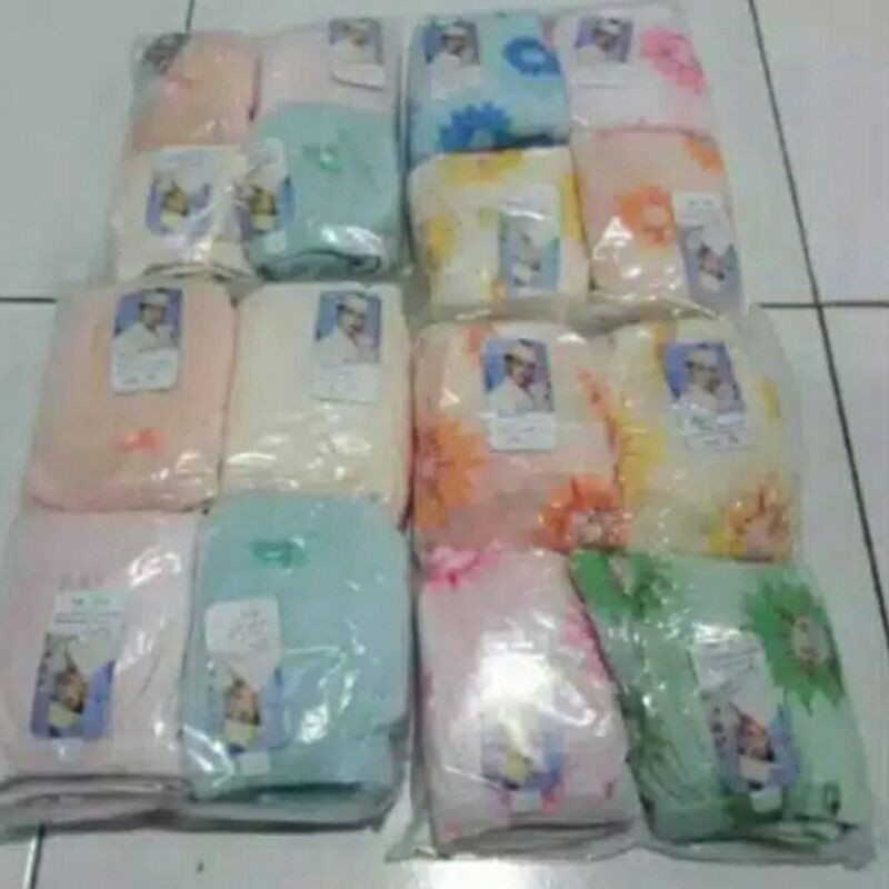 CELANA DALAM WANITA/CD PERLUSIN/CD PUTRI YULIANA