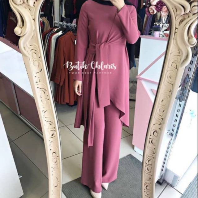 [FULLBOOKED] Yumna Set by Butik Chlaris