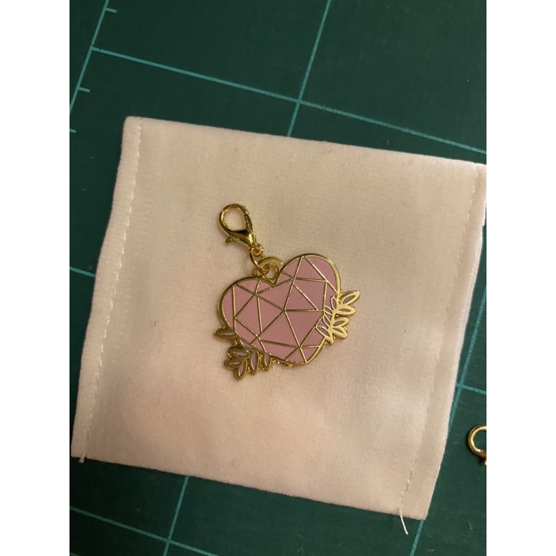 weat x mmehuillet bag charm