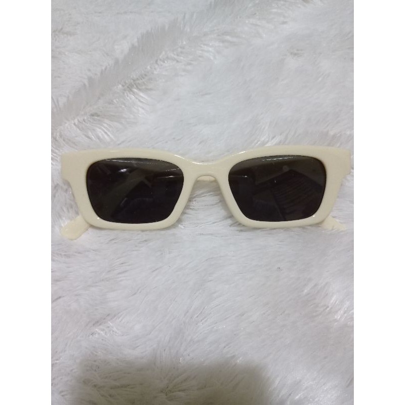 (KM5) Kacamata Jennie Black Pink  Kacamata Gaya Persegi Panjang Kacamata Wanita Kacamata Jennie-Cream