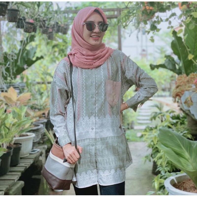 SALAPAH TOP OLIVE RIA MIRANDA NAGARI, NEW ORIGINAL WITH TAG❣️