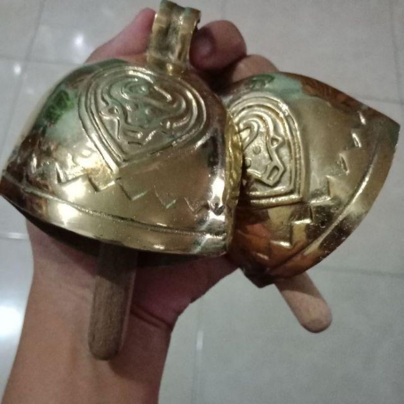 klontong sapi kuningan kayu  - bel pintu - Bandul Kalung Sapi