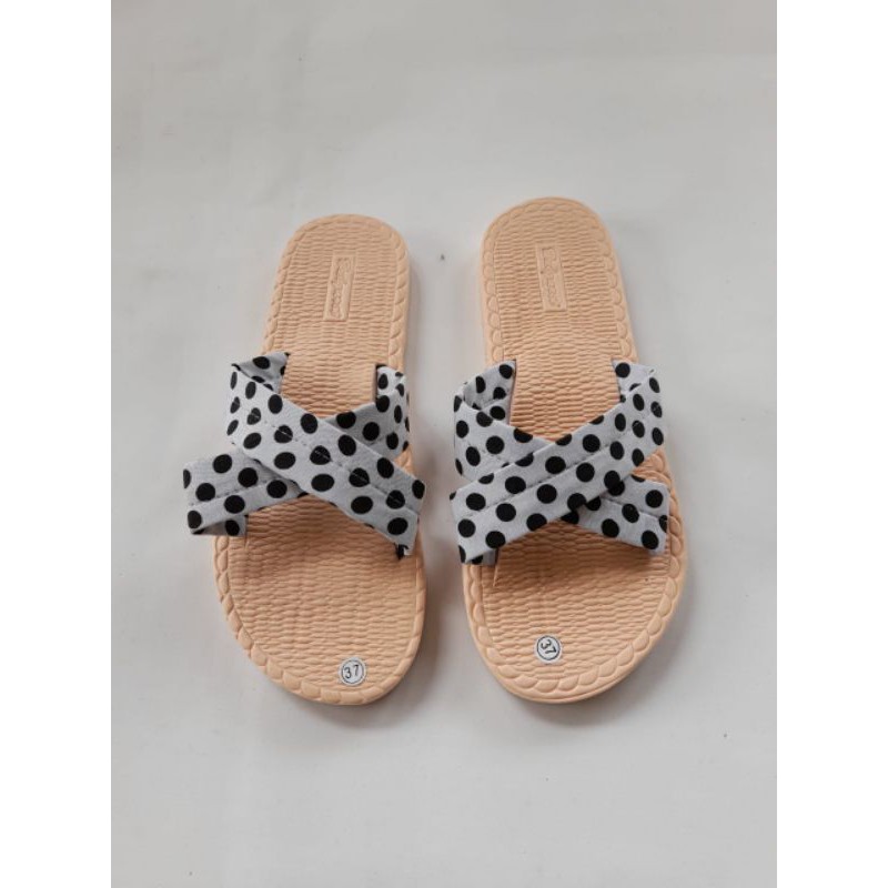 SANDAL KOKOP SILANG MOTIF PULKADOT/SANDAL WANITA TERBARU/SANDAL WANITA CANTIK/SANDAL WANITA MURAH