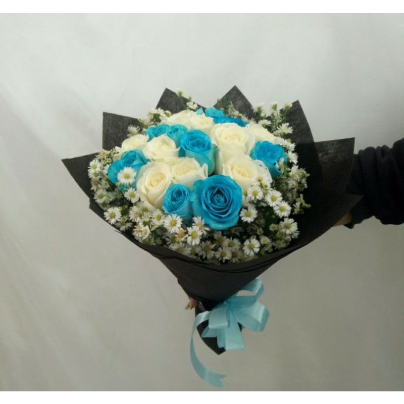 

Bucket Bunga Asli Fresh Mawar Cute Wisuda Ulangtahun