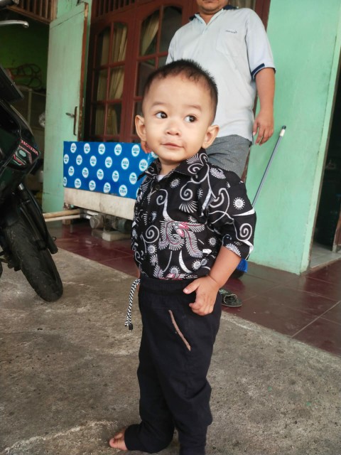 Ruzza Batik Anak Ukuran 0-15 Tahun Kemeja Motif Sogan Salju Hitam Abu