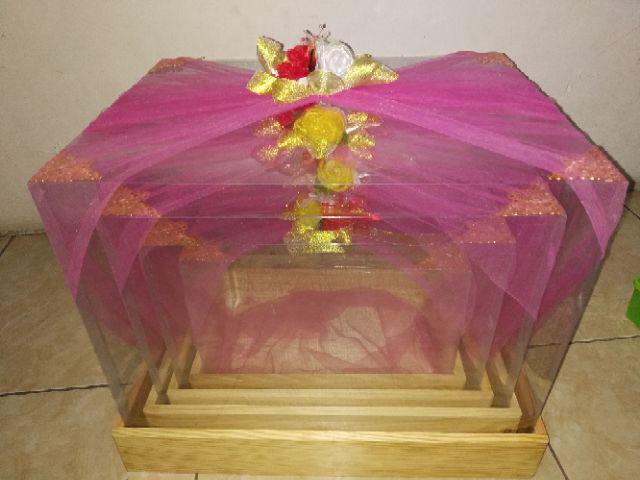 Kayu Jati Belanda Kotak Seserahan Hantaran Isi 4 Mika Warna Natural