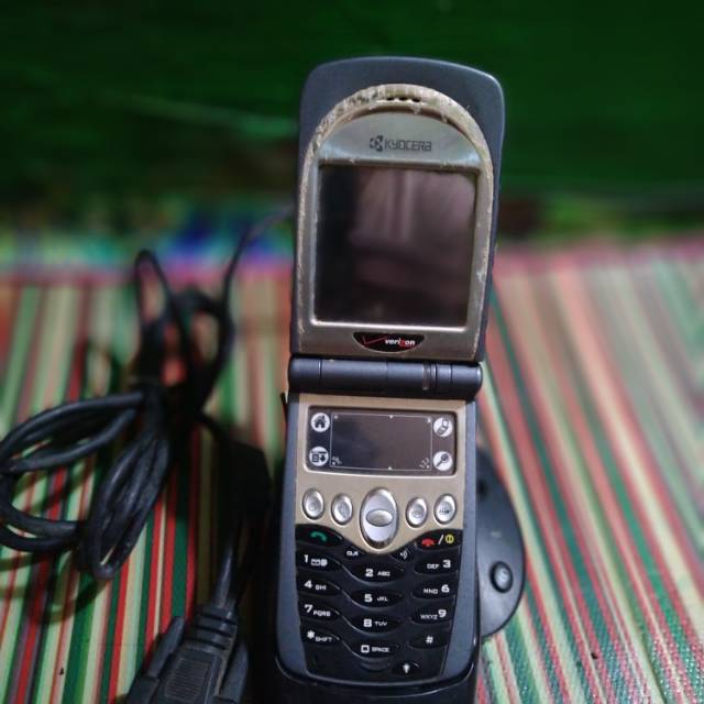 Hp jadul lawas kyocera 7135 flip touchscreen