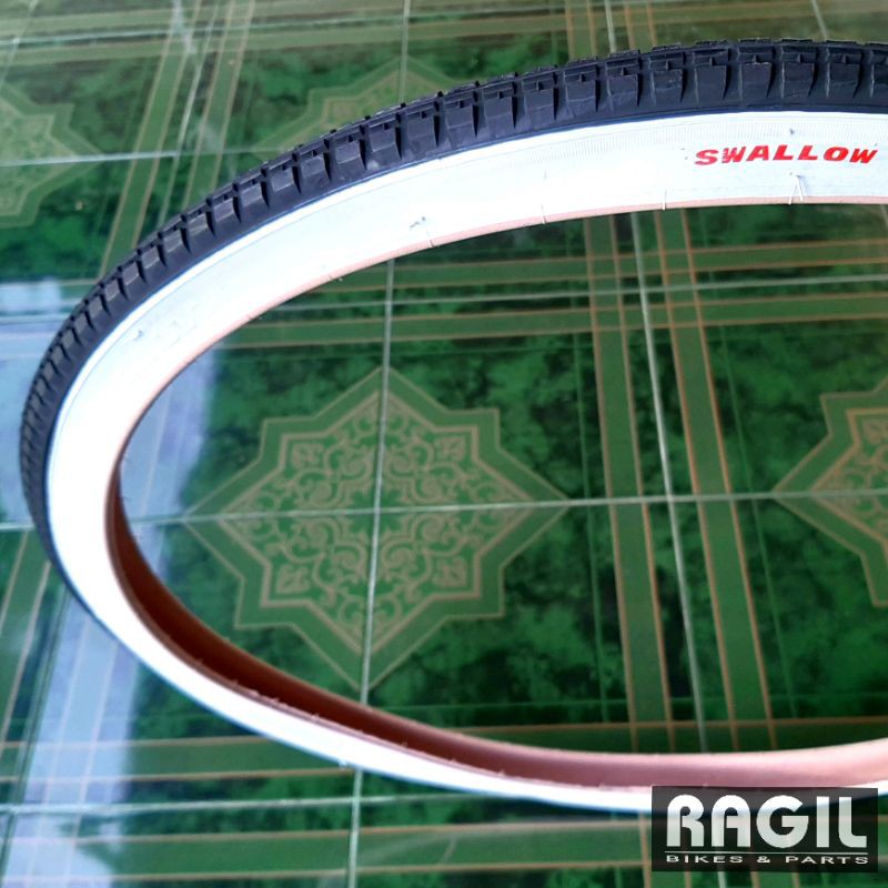 BAN LUAR SEPEDA 28 x 1 1/2 28x1 1/2 HITAM PUTIH LIS SWALLOW ONTHEL ONTEL JAWA JOWO KEBO