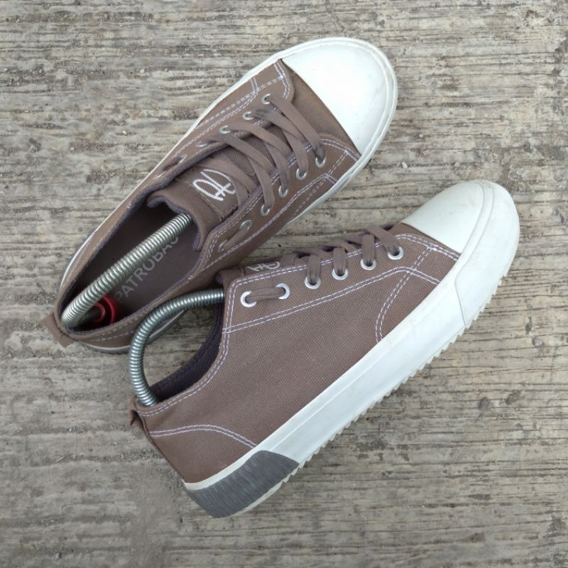 sepatu patrobas hawk grey second