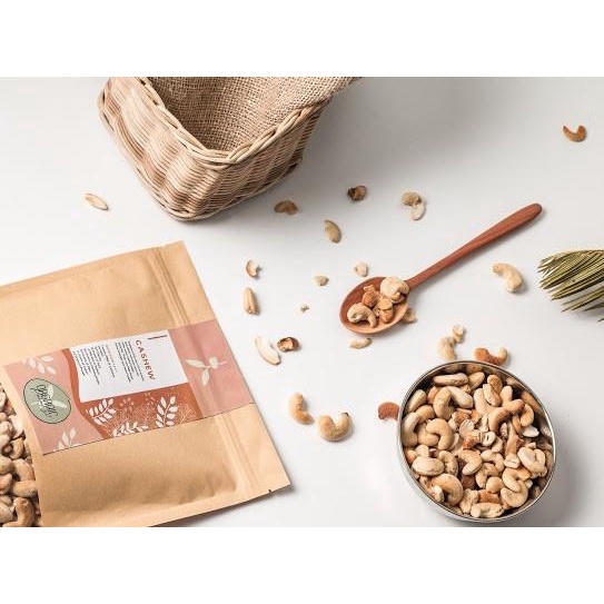 

KACANG MEDE PANGGANG 500 GR / CASHEW NUT ROAST 500 GR PREMIUM QUALITY