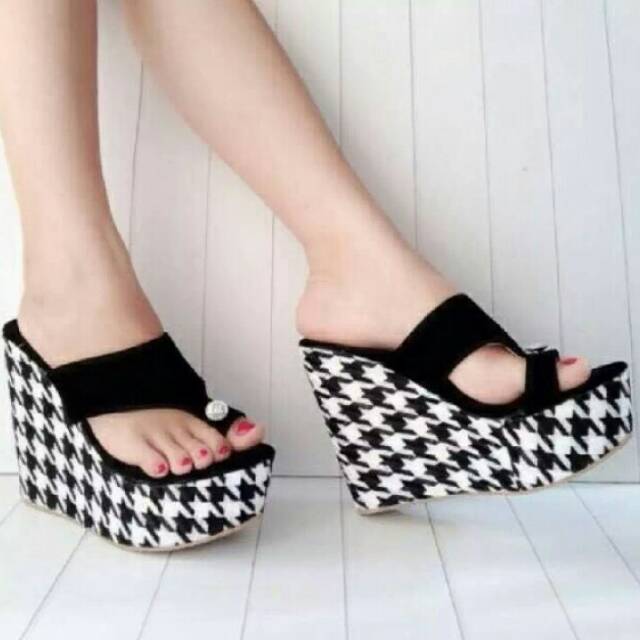 Wedges  Dina Wedges cantik