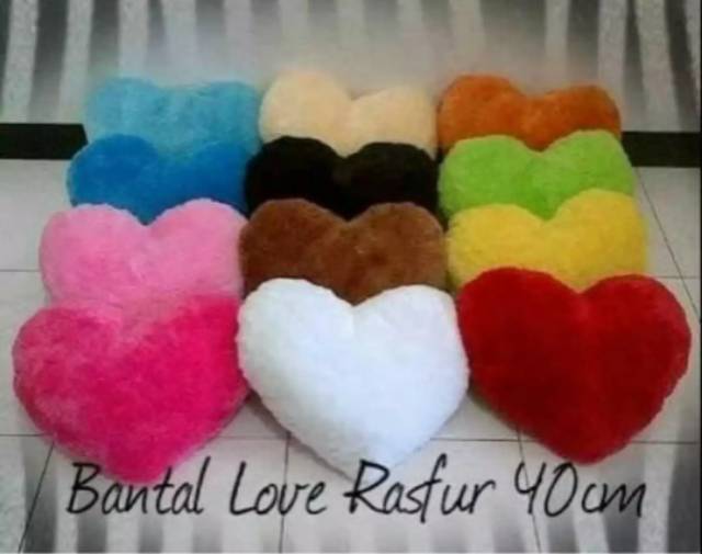 Bantal LOVE  Bulu RASFUR. 40 cm x 40 cm