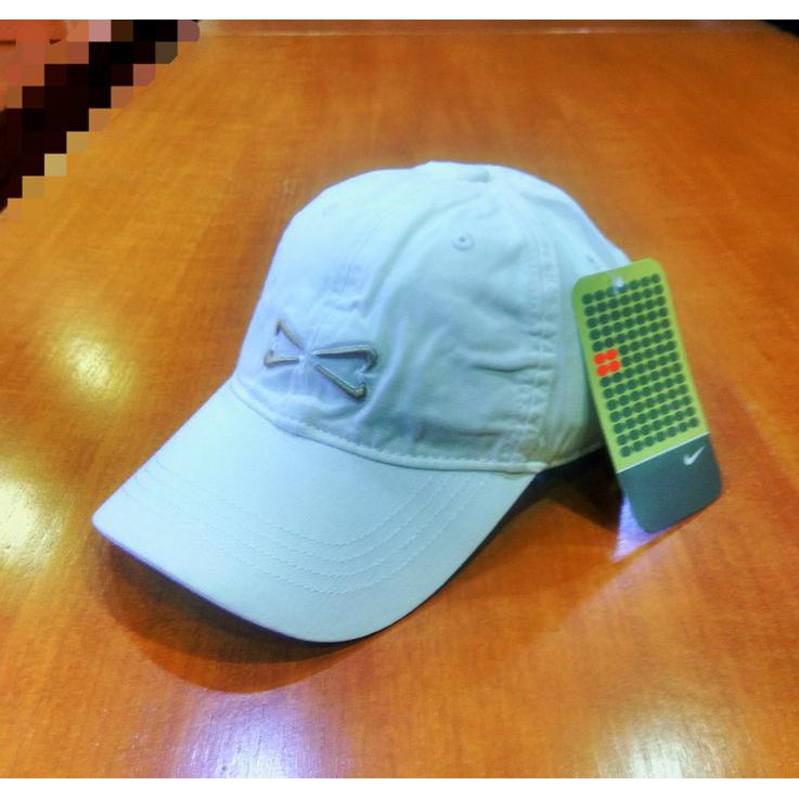 Topi Nike Import White