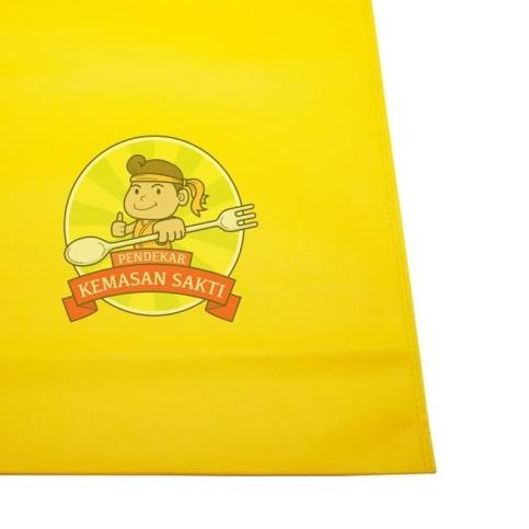 

Goodie Bag / Tas Spunbond Oval Ukuran 25x35