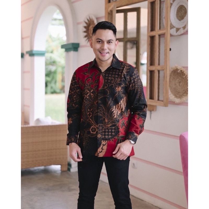 MAHAMERU HITAM SENTANI BATIKSOLOAMANAH KEMEJA BAJU BATIK PRIA SOLO LENGAN PANJANG PENDEK LAPIS FURING ATASAN BATIK PREMIUM MODERN KATUN HALUS MAHKOTA NGUDI RAHAYU NIRWANA ALJAYA PERWIRA KANAYA WISANGGENI SM DEWO WIRYAWAN KANAYA VIJAY RAJASAKTI WEDANTA