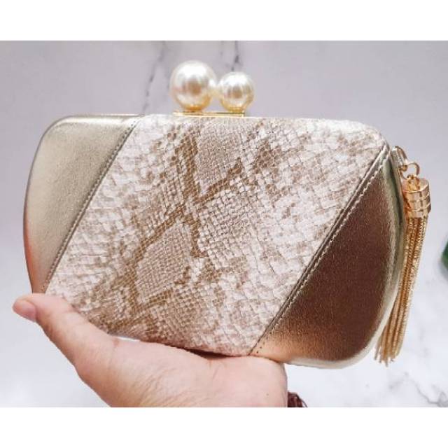 tas pesta aksesoris pesta party accesories bag hair piece wedding sister pernikahan resepsi acc kaki