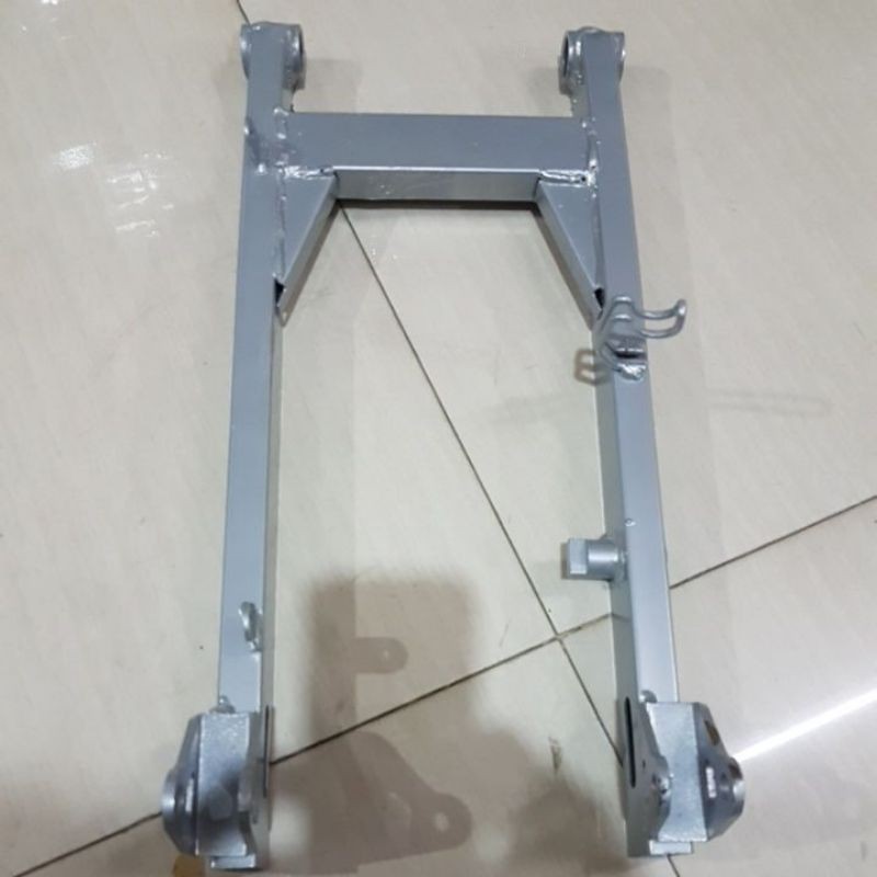 Fork / Swing Arm SHOGUN 125 SP DISC