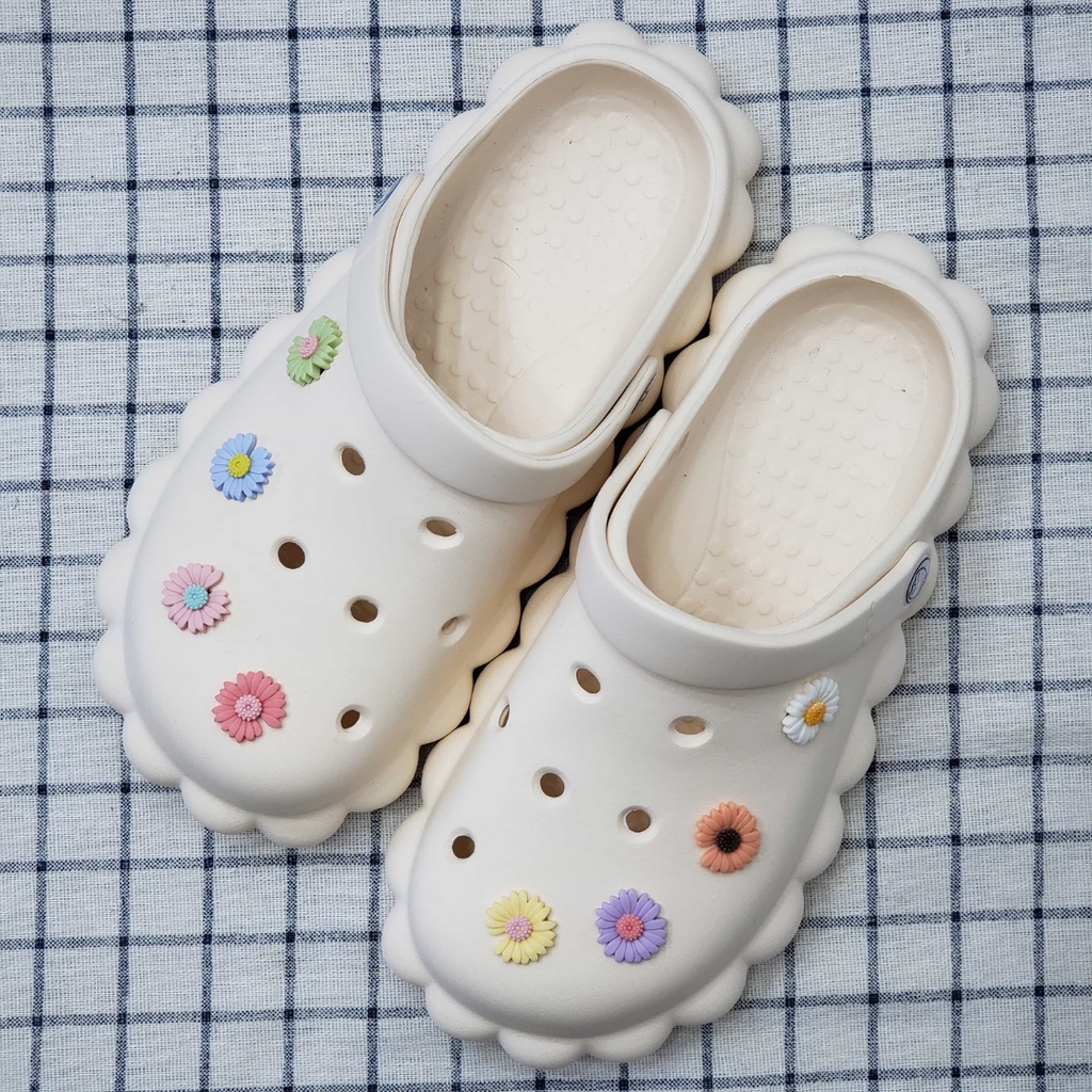 @shinydiy 8pcs Kancing Sepatu Bentuk Bunga Daisy crocs / jibbitz / Button crocs / Charm / DIY | asesoris wanita｜crocs jibbitz