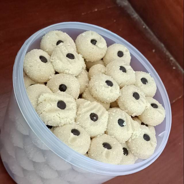 

KUE KACANG ASLI JEMBER/MAYANG