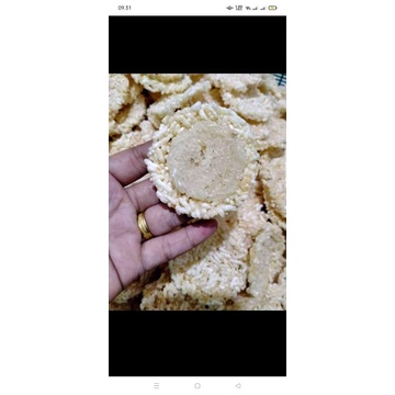 

rangginang pedas. ketumbar, terasi