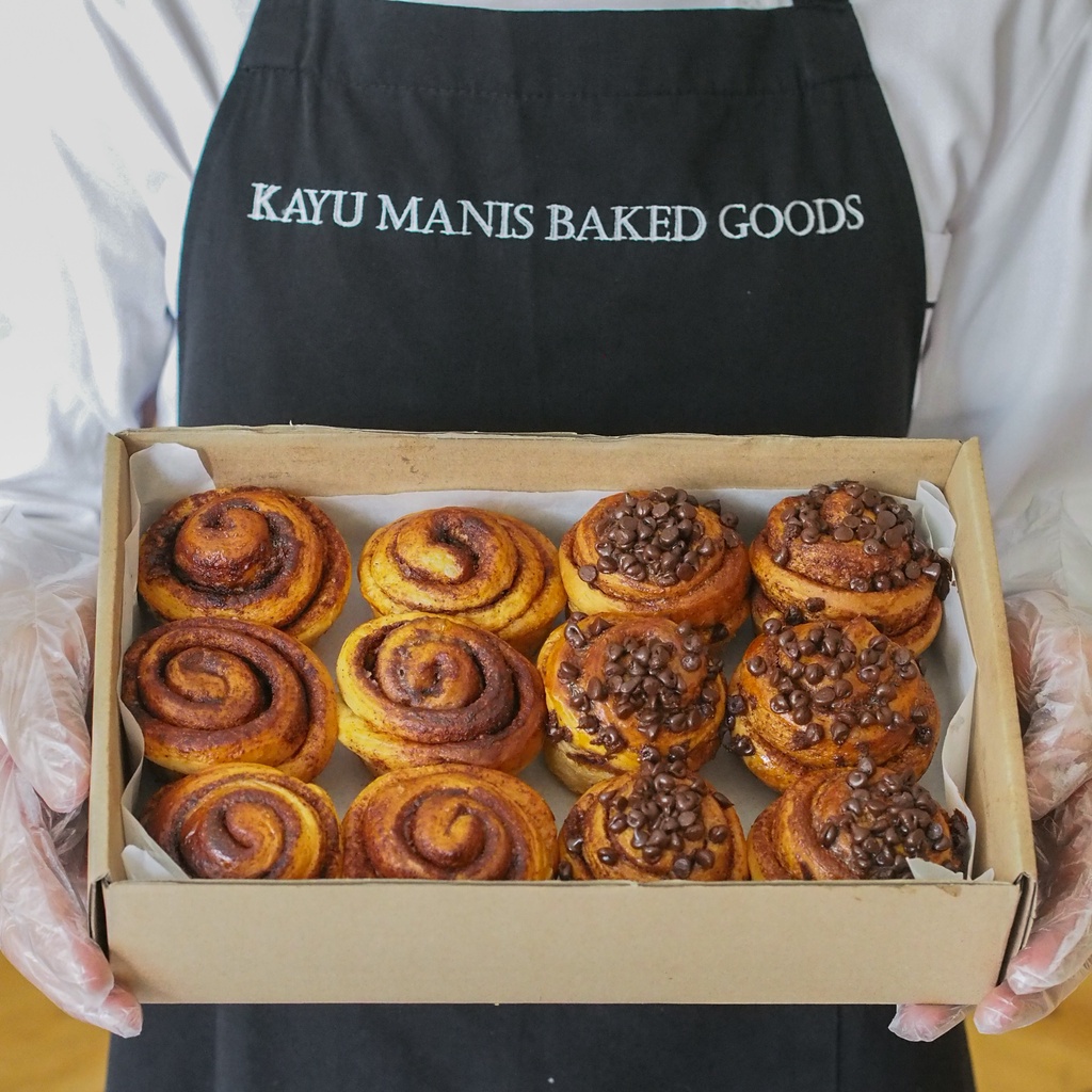 

Original Cinnamon Rolls & Choco Chips Cinnamon Rolls (Mini Size)